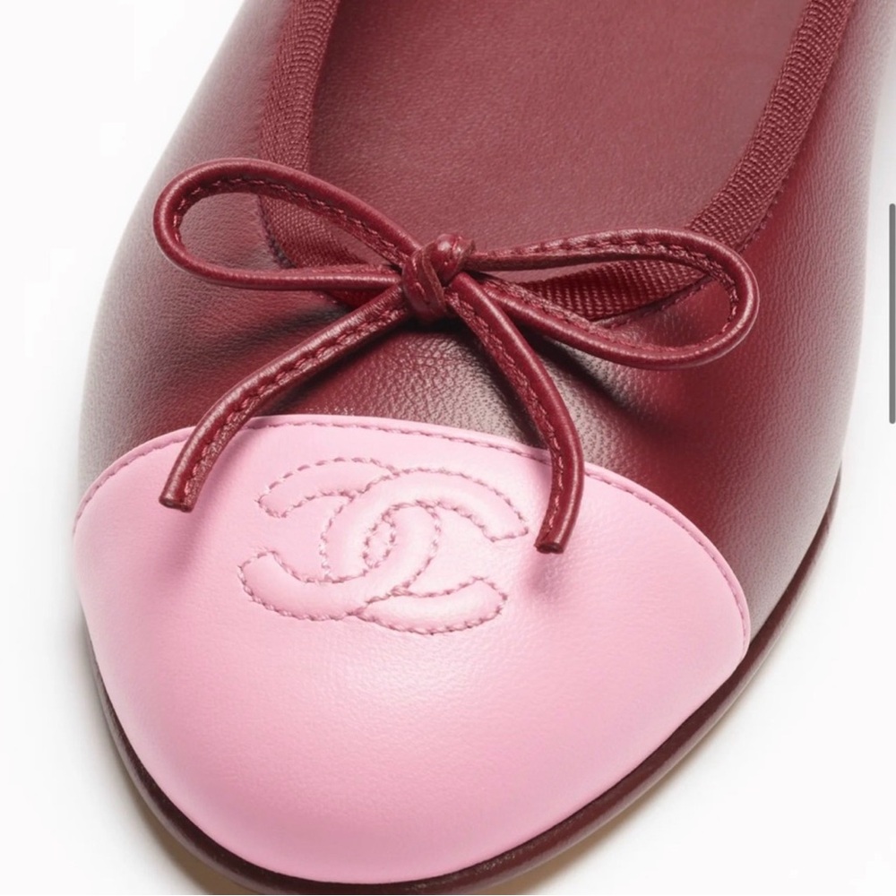 CHANEL Pink & Burgundy Leather Cap-Toe Ballet Flat